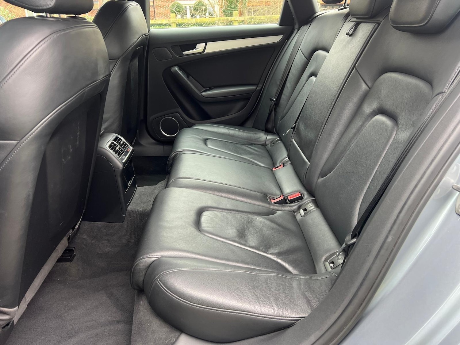 Used Audi A4 Avant 2010 for sale - 77598449: Photo 26