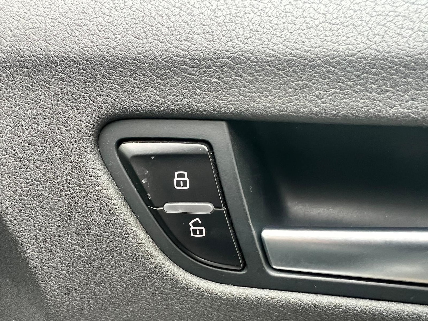 Used Audi A4 Avant 2010 for sale - 77598449: Photo 32