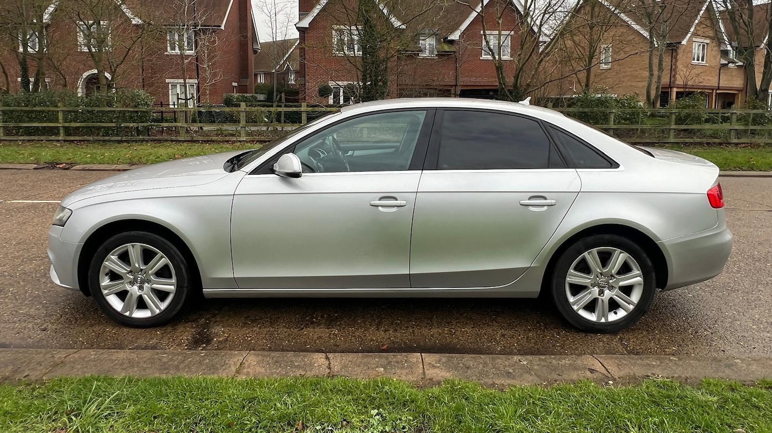 Used Audi A4 2010 for sale - 77479435: Photo 8