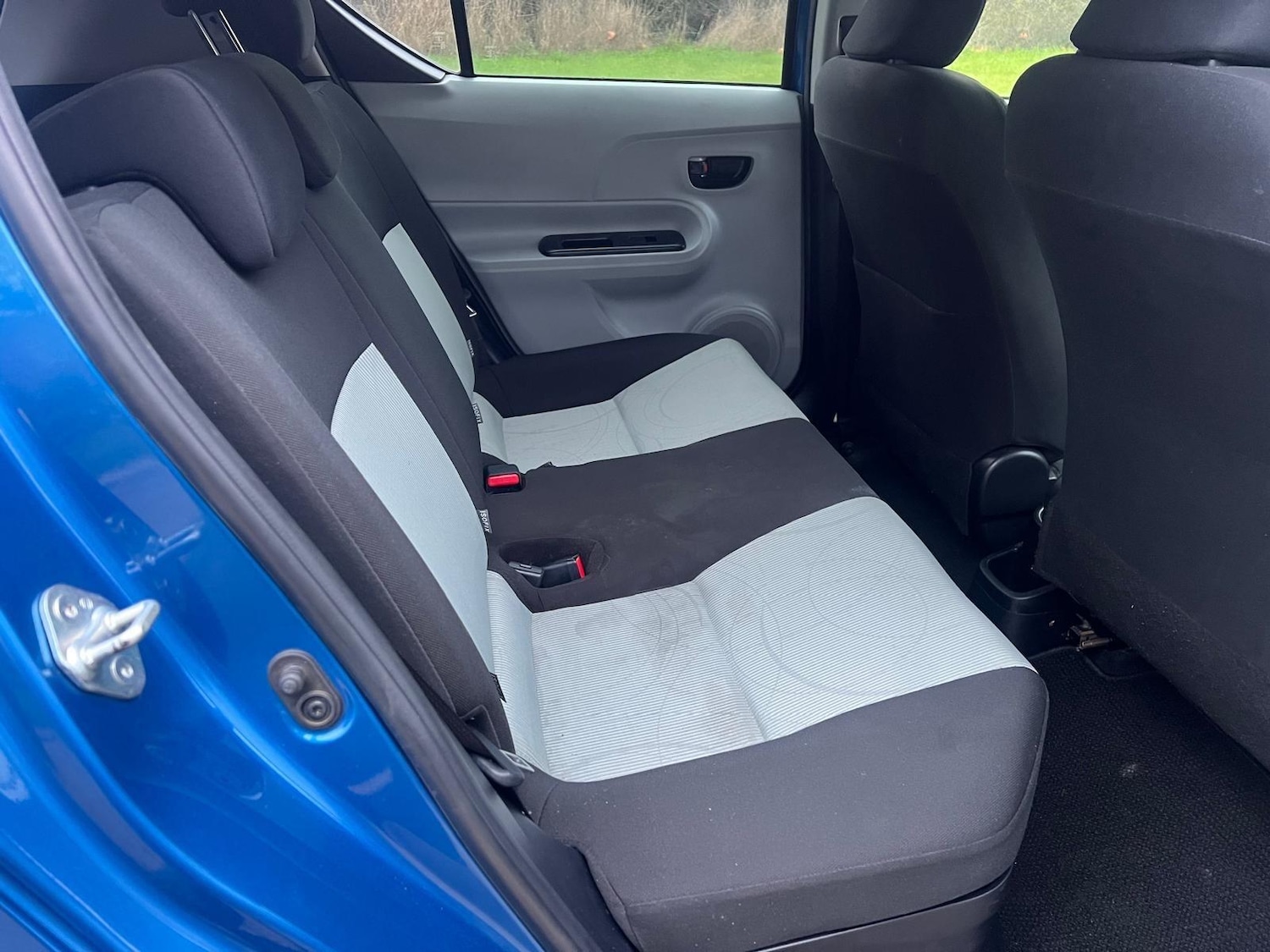 Used Toyota Aqua 2024 for sale - 77175321: Photo 14