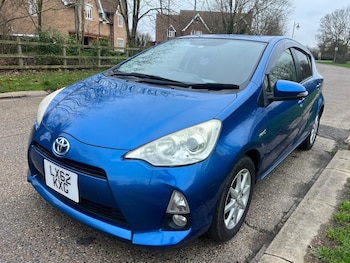Used Toyota Aqua 2012 for sale - 77175321: Photo
