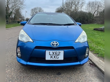 Used Toyota Aqua 2012 for sale - 77175321: Photo