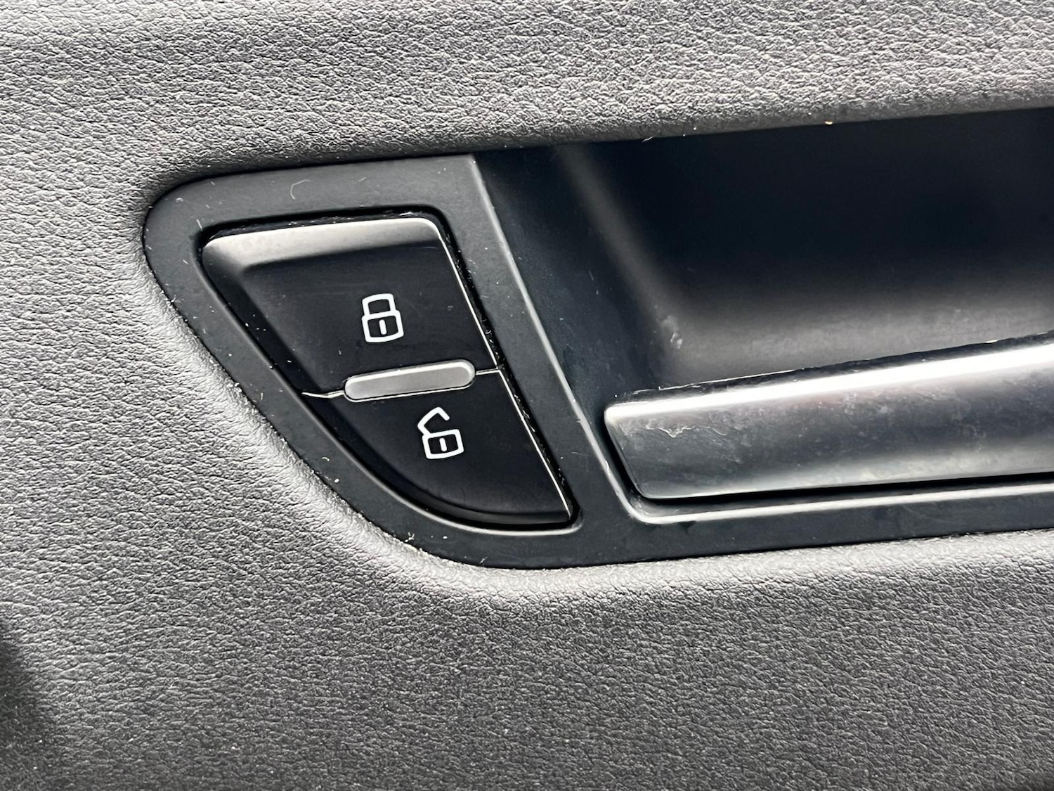 Used Audi A4 2010 for sale - 77425888: Photo 43