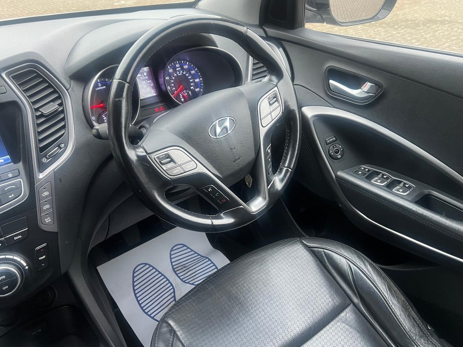 Used Hyundai Santa Fe 2013 for sale - 77074663: Photo 19