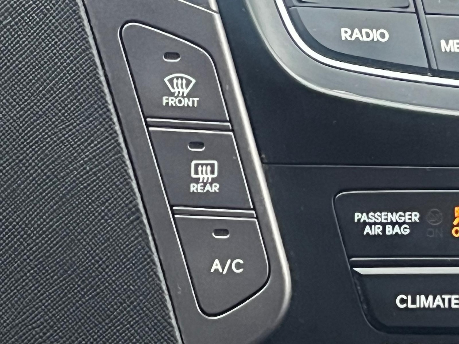 Used Hyundai Santa Fe 2013 for sale - 77074663: Photo 39