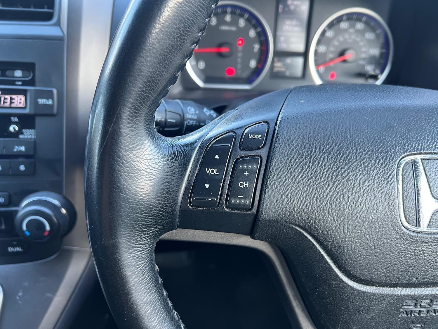 Used Honda CR-V 2010 for sale - 77091429: Photo 19