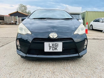 Used Toyota Aqua 2012 for sale - 77242633: Photo