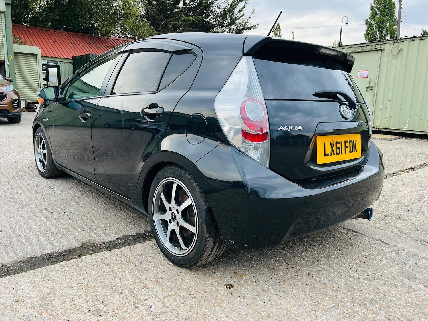 Used Toyota Aqua for sale - 77242633: Photo 7