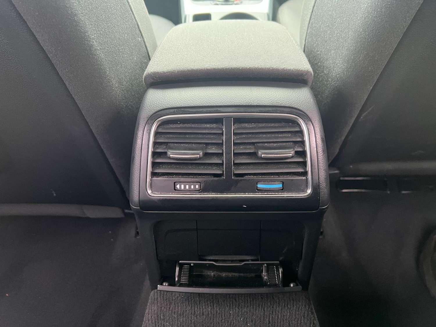 Used Audi A4 2010 for sale - 77203519: Photo 29