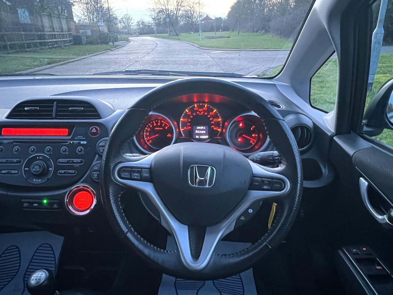 Used Honda Jazz 2014 for sale - 77320795: Photo 24