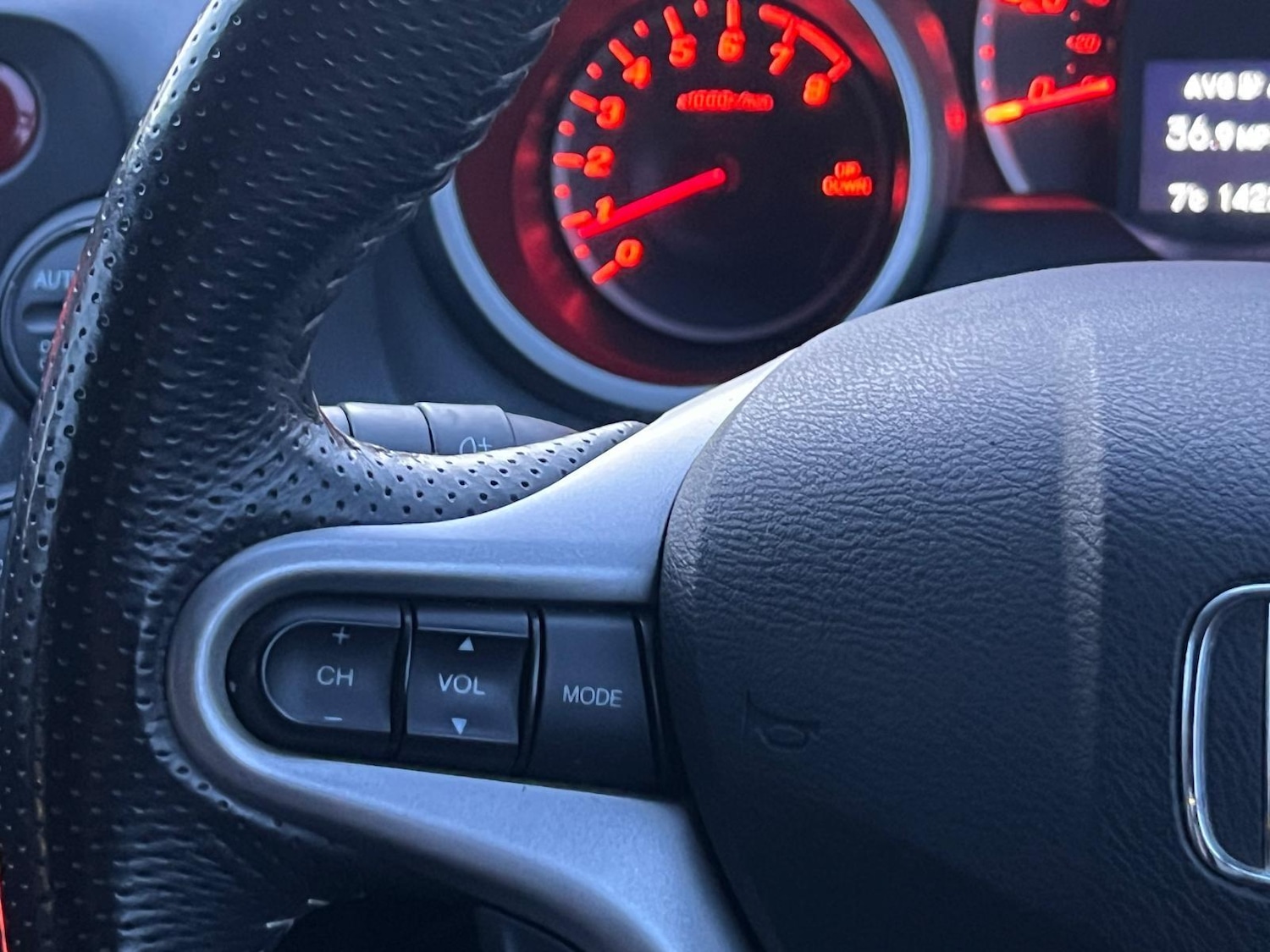 Used Honda Jazz 2014 for sale - 77320795: Photo 27