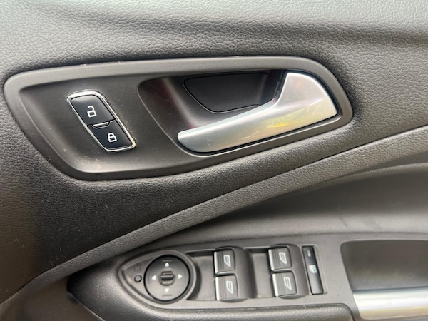 Used Ford Kuga 2016 for sale - 76284056: Photo 25