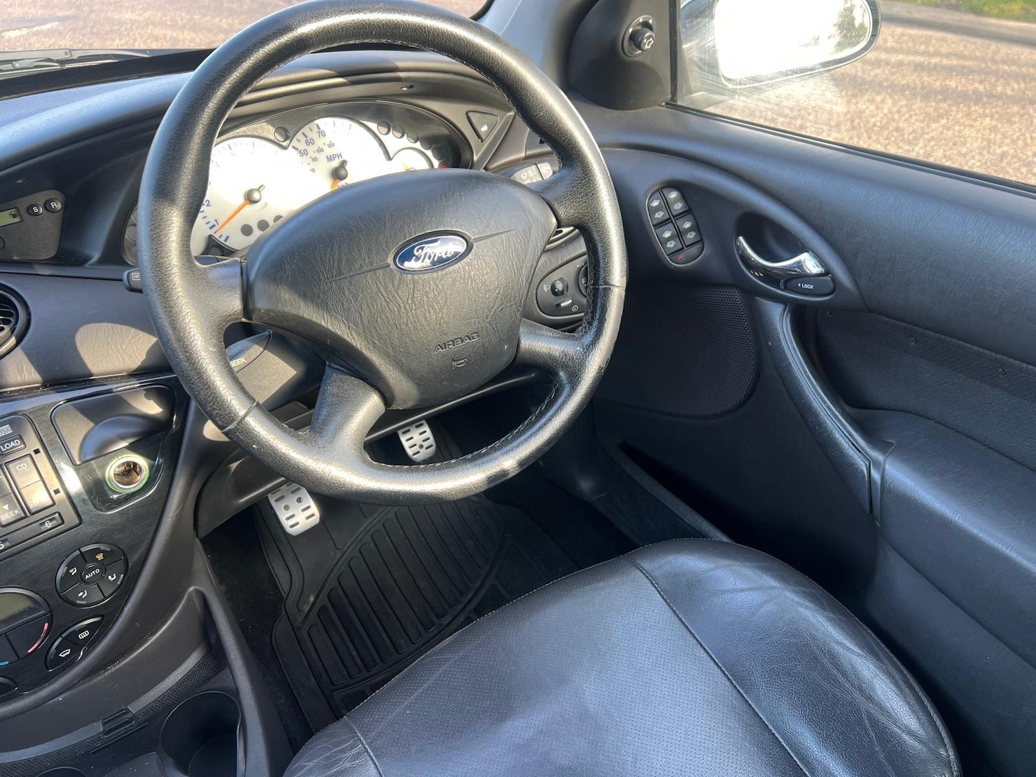 Used Ford Focus 2004 for sale - 77769591: Photo 30