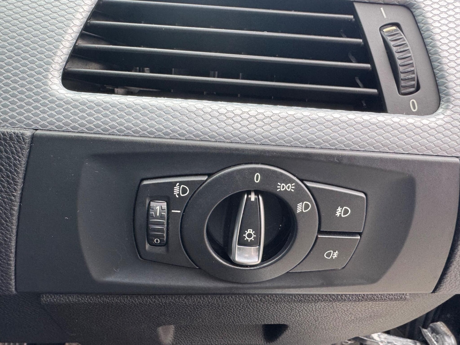 Used BMW 3 Series for sale - 77769484: Photo 26