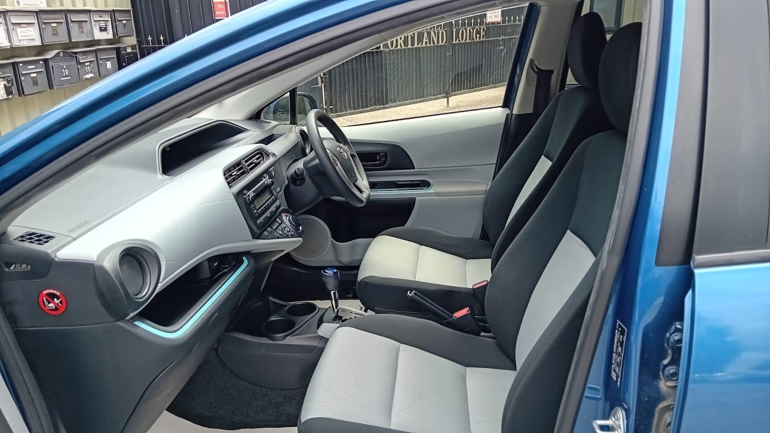 Used Toyota Aqua 2024 for sale - 76527994: Photo 10