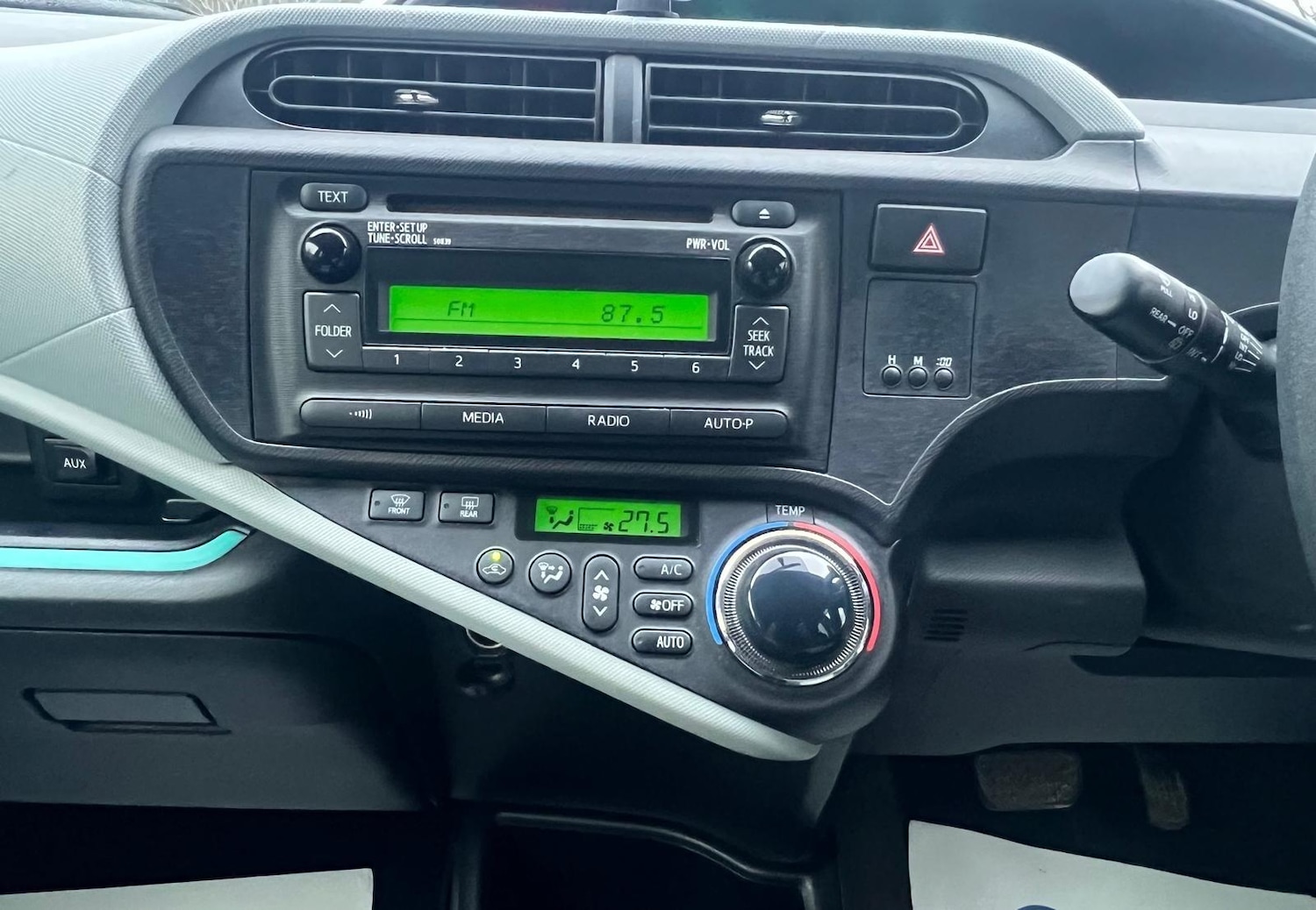 Used Toyota Aqua 2024 for sale - 76527994: Photo 23