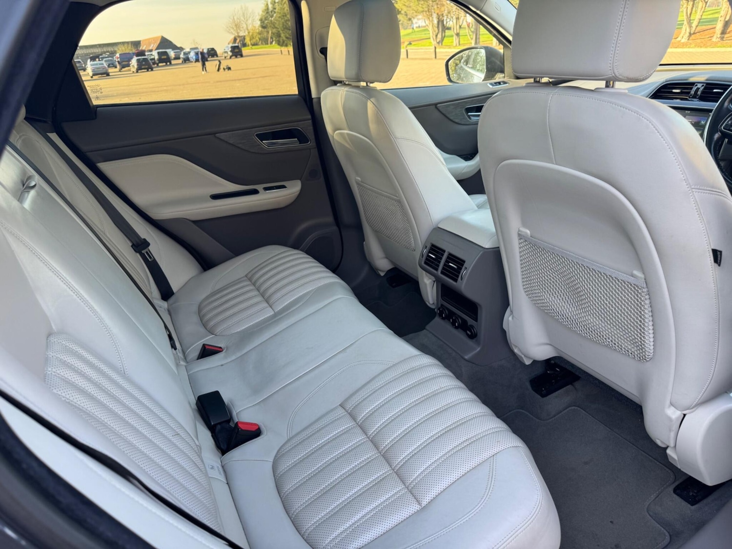 Used Jaguar F-Pace 2016 for sale - 76714899: Photo 36