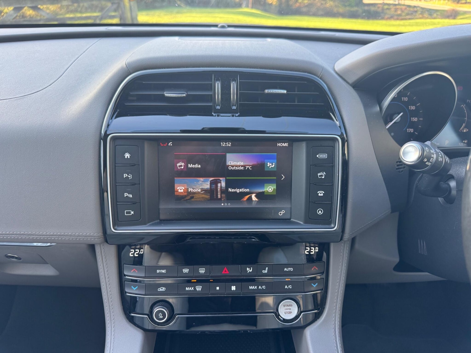 Used Jaguar F-Pace 2016 for sale - 76714899: Photo 51