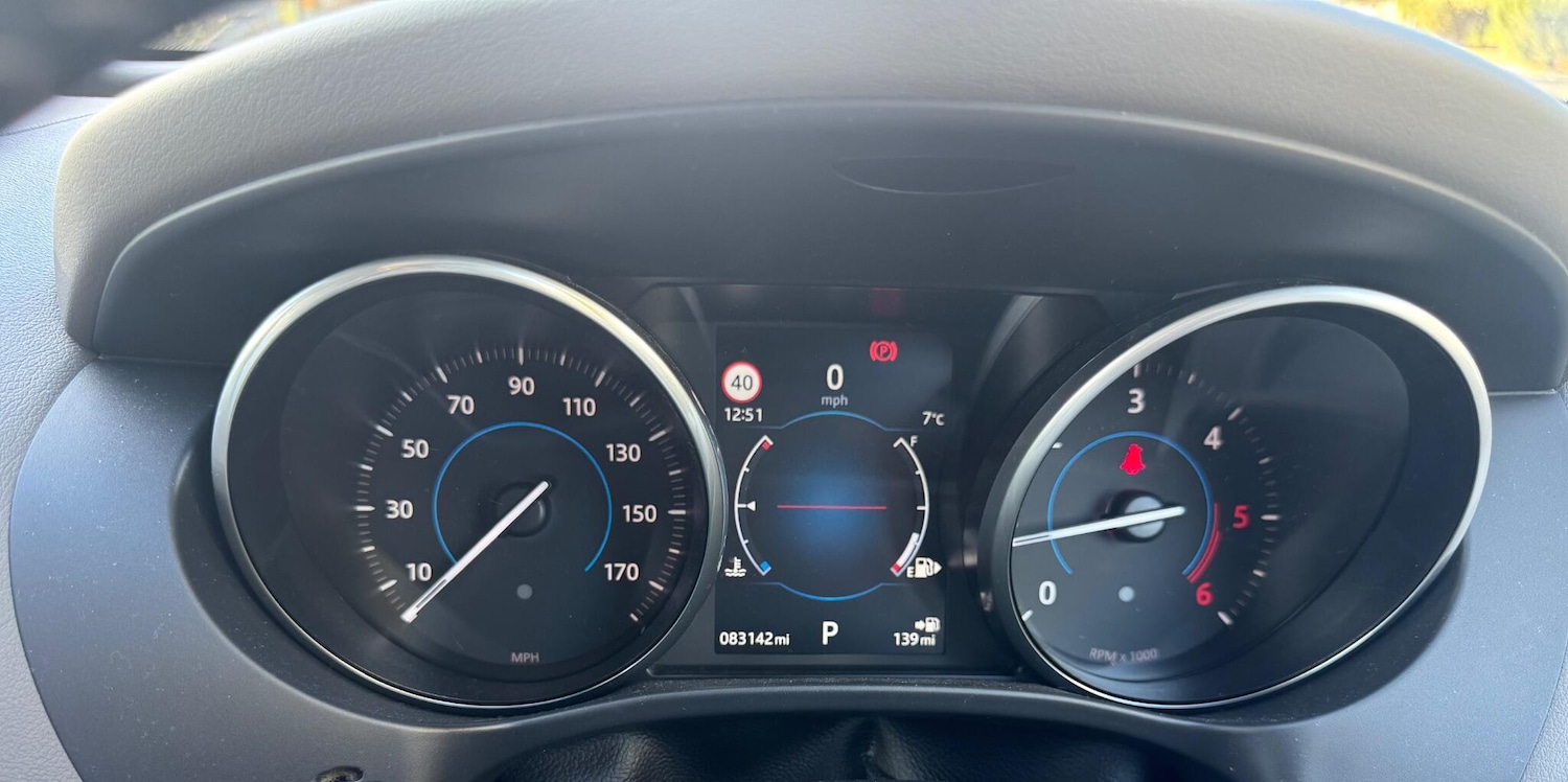 Used Jaguar F-Pace 2016 for sale - 76714899: Photo 57