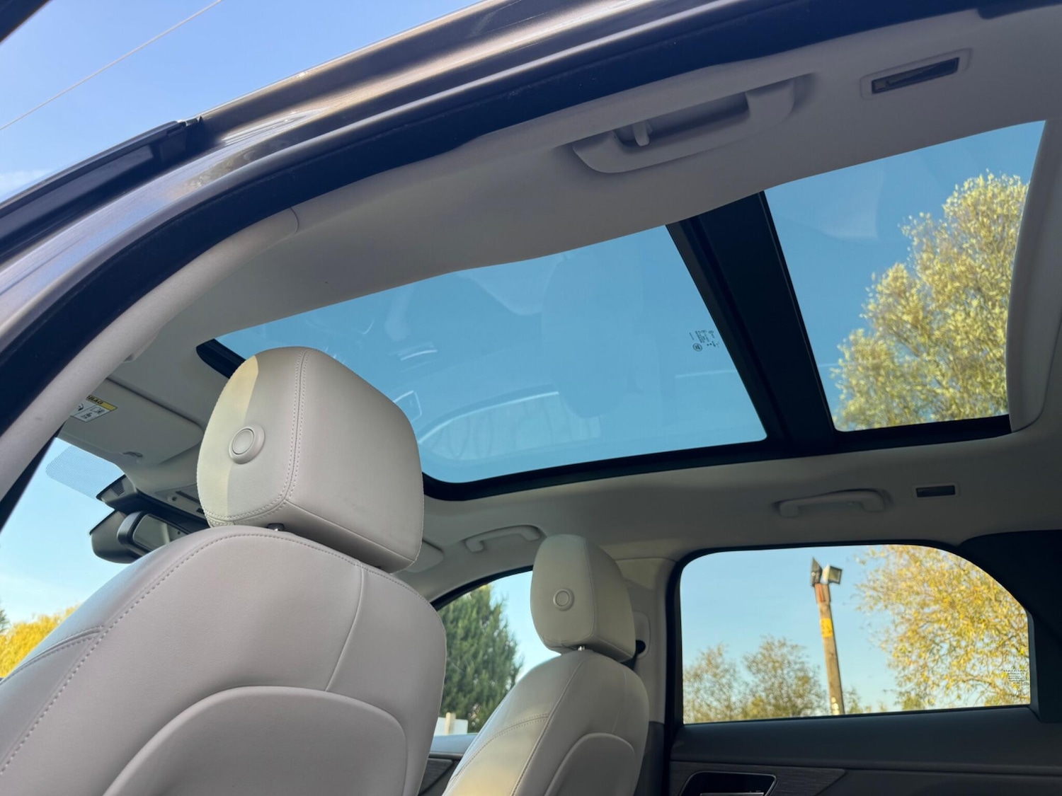 Used Jaguar F-Pace 2016 for sale - 76714899: Photo 63