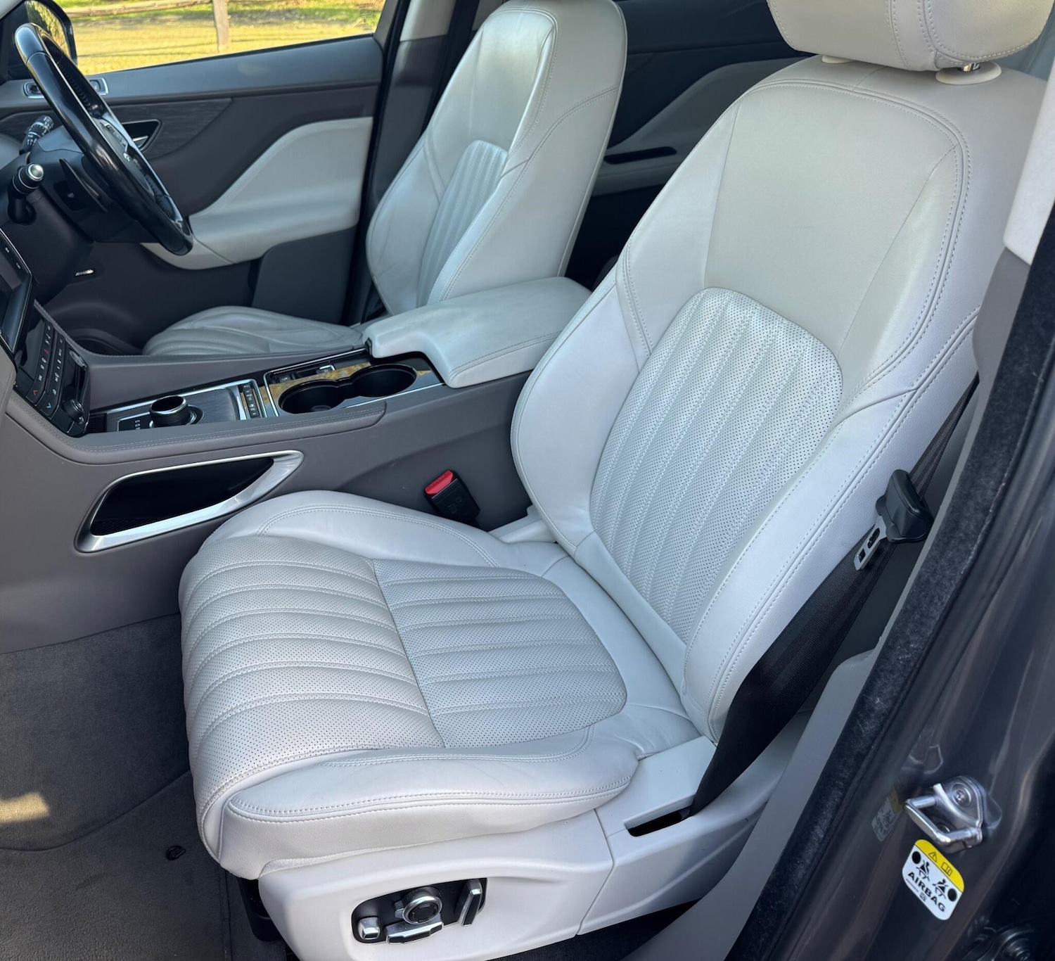 Used Jaguar F-Pace 2016 for sale - 76714899: Photo 67