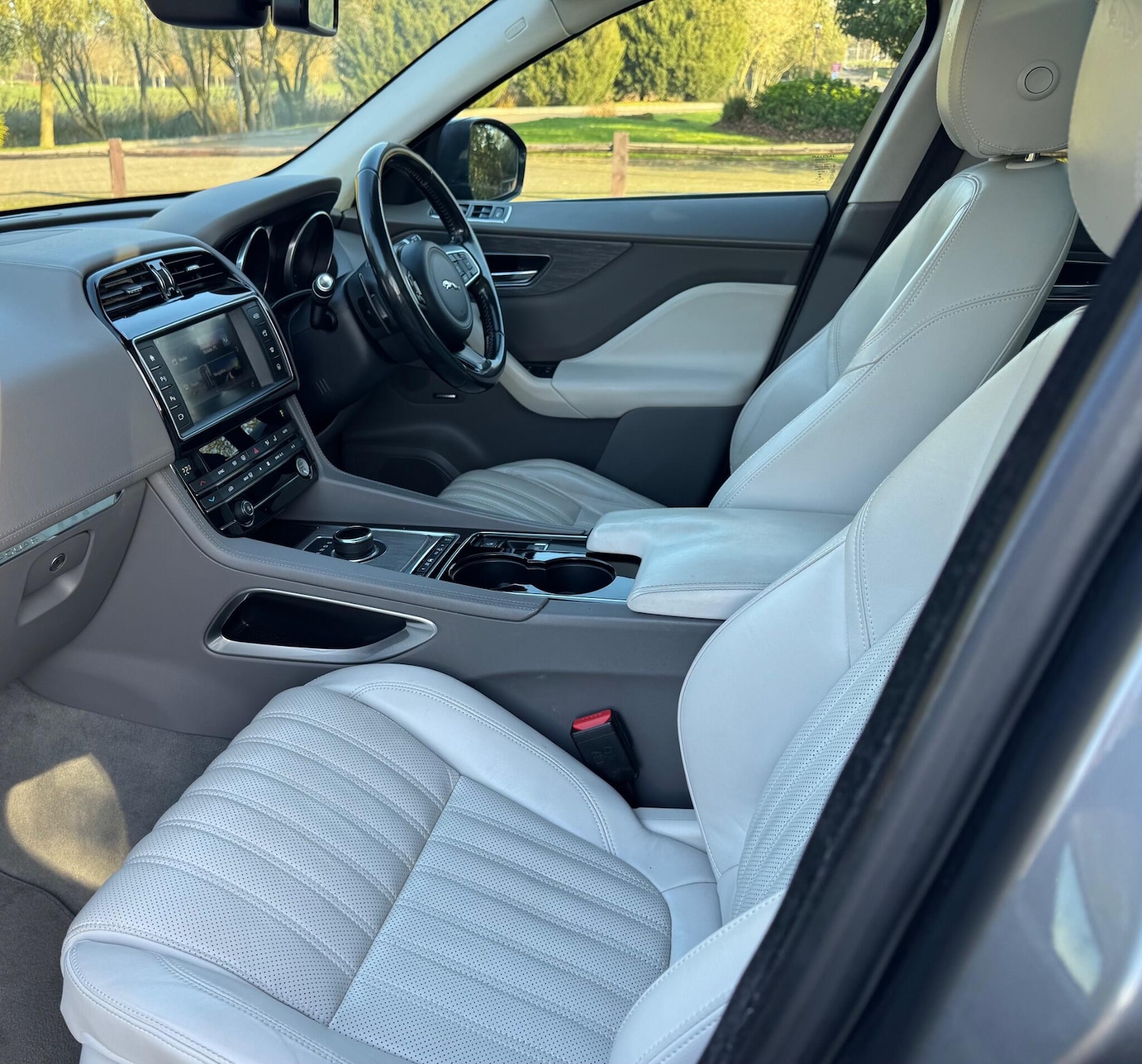 Used Jaguar F-Pace 2016 for sale - 76714899: Photo 69