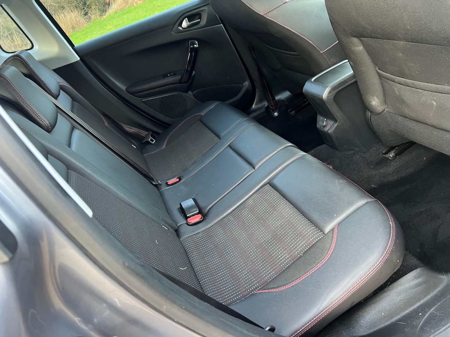 Used Peugeot 2008 2017 for sale - 77229223: Photo 28