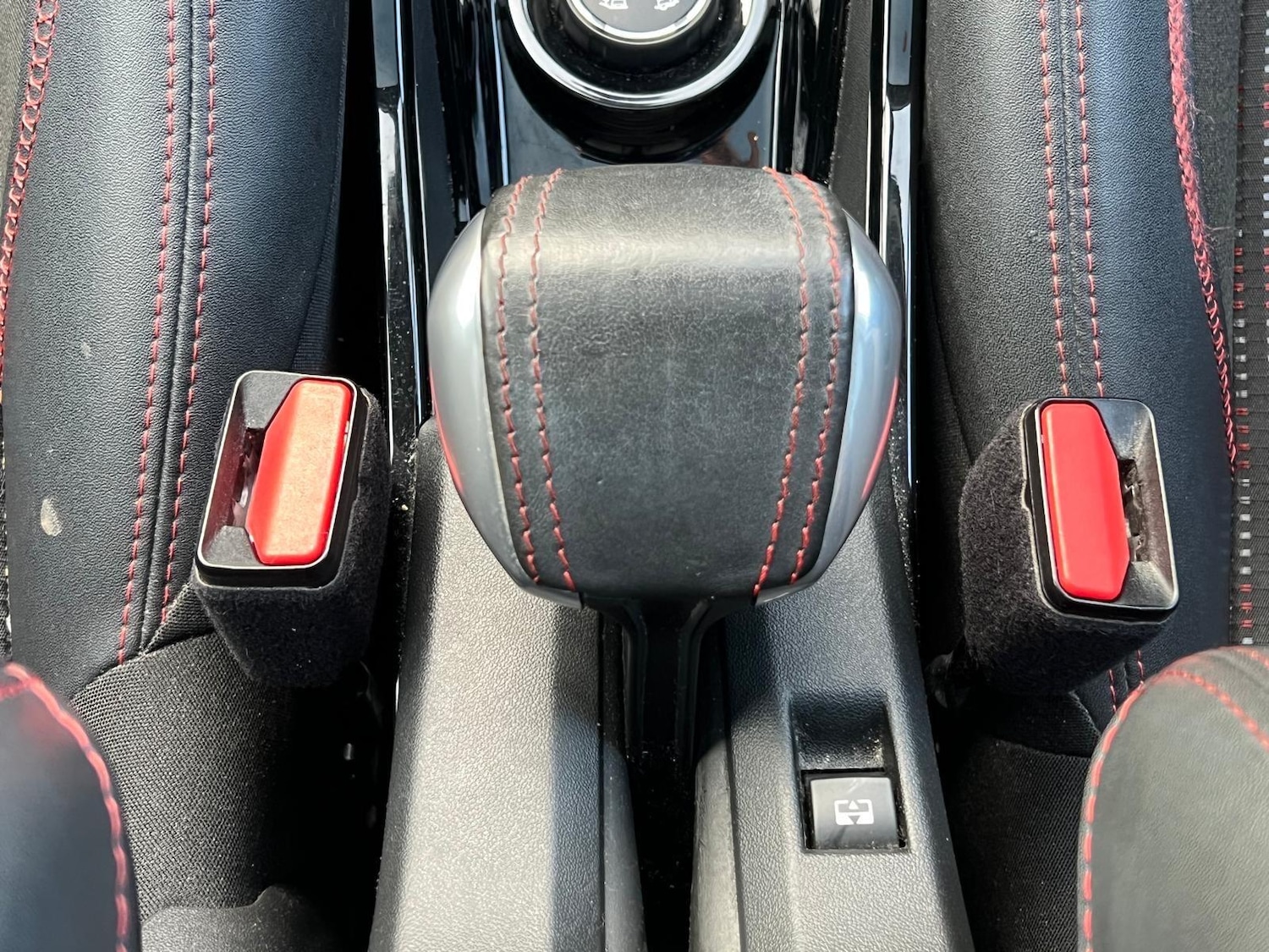 Used Peugeot 2008 2017 for sale - 77229223: Photo 33