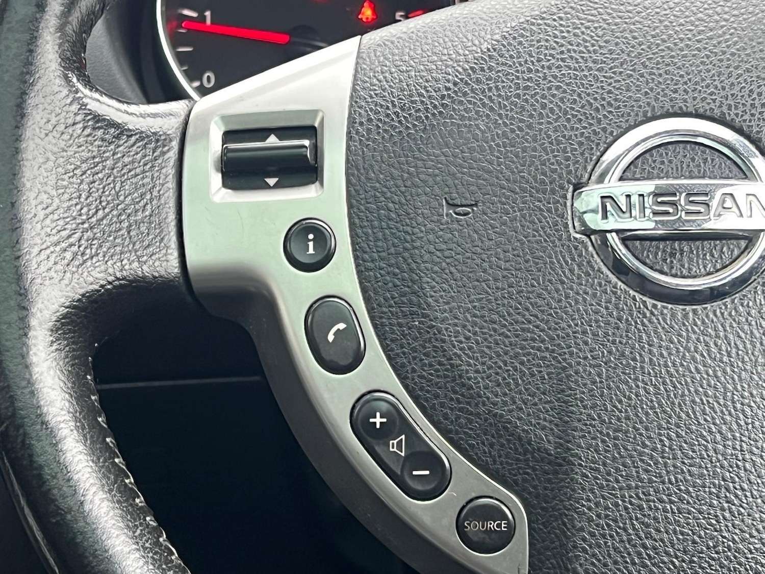 Used Nissan Qashqai+2 2012 for sale - 77799290: Photo 31