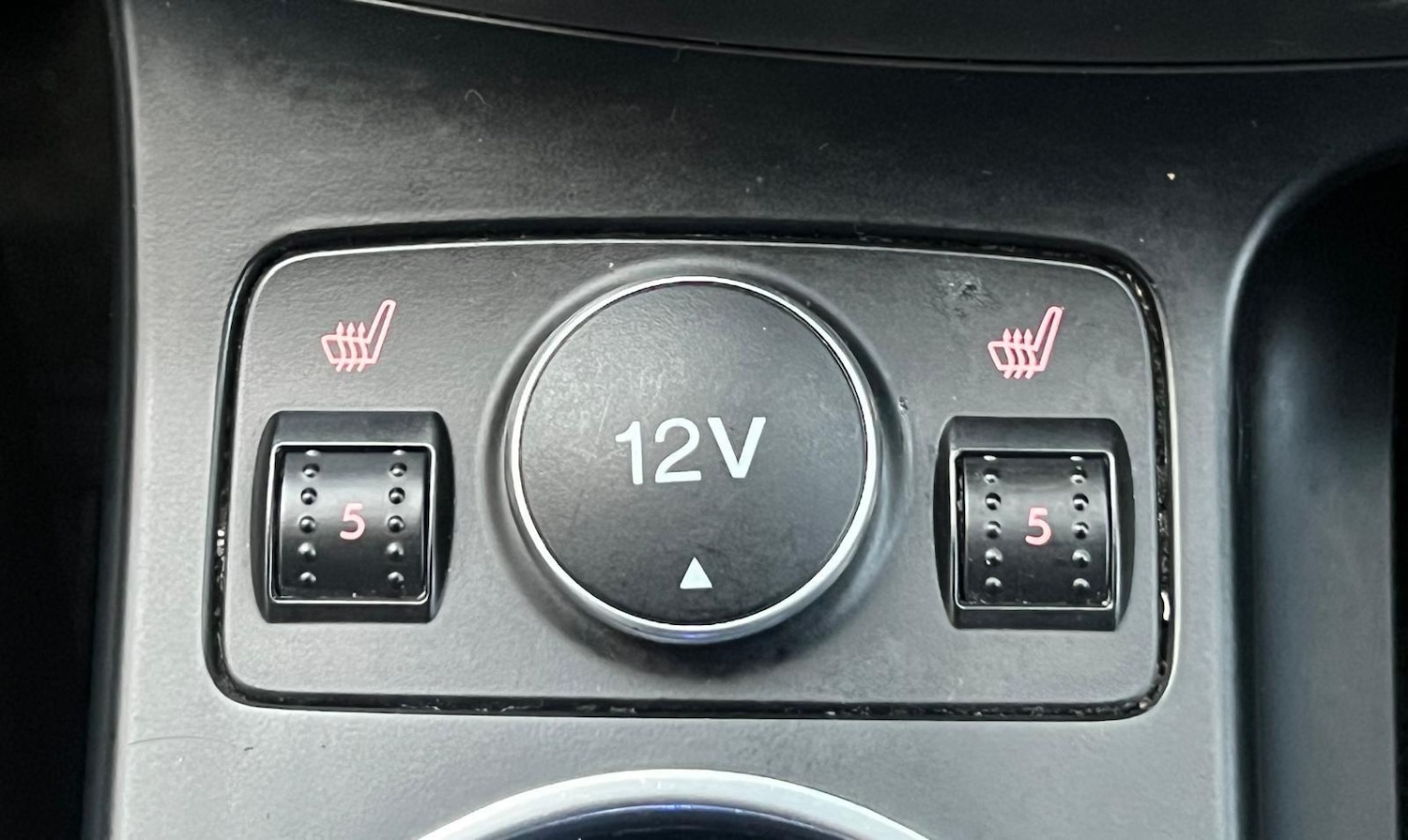 Used Ford Kuga 2016 for sale - 77143304: Photo 28