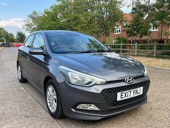 Used Hyundai i20 2017 for sale - 79304366: Photo