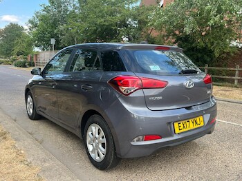 Used Hyundai i20 2017 for sale - 79304366: Photo