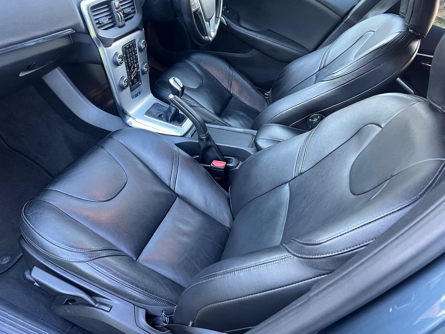 Used Volvo V40 2016 for sale - 77646950: Photo 15