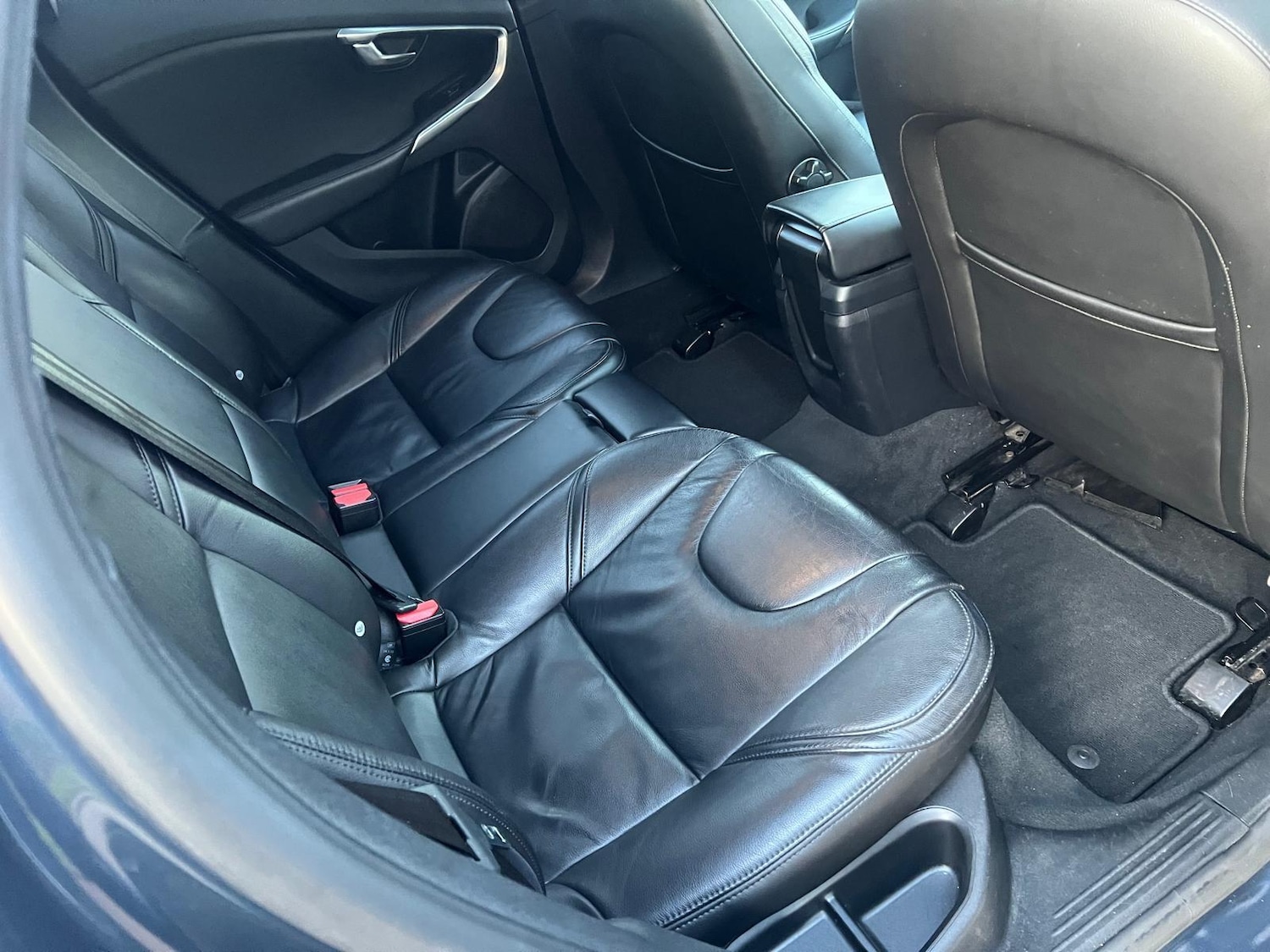 Used Volvo V40 2016 for sale - 77646950: Photo 23