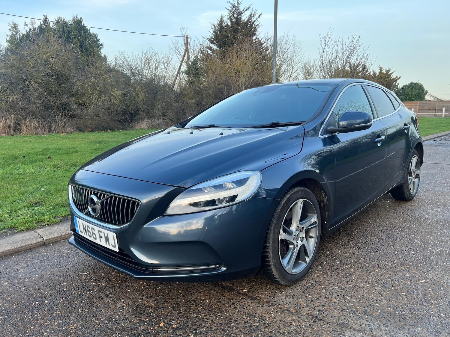 Used Volvo V40 2016 for sale - 77646950: Photo 3