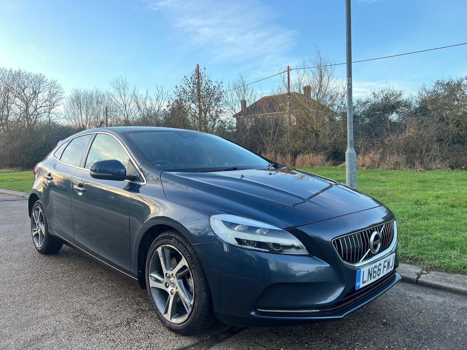 Used Volvo V40 2016 for sale - 77646950: Photo 5