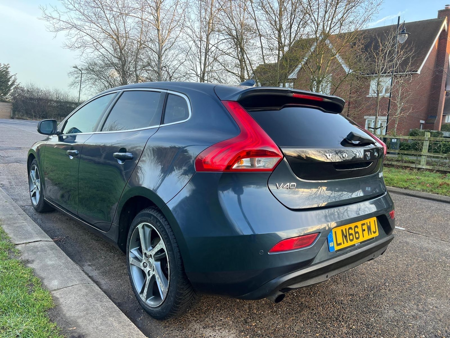 Used Volvo V40 2016 for sale - 77646950: Photo 6