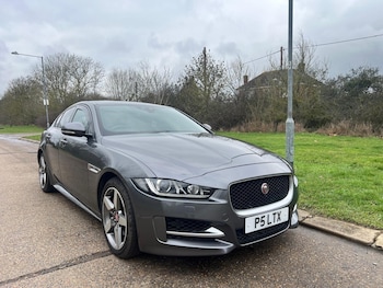 Used Jaguar XE 2016 for sale - 77612078: Photo