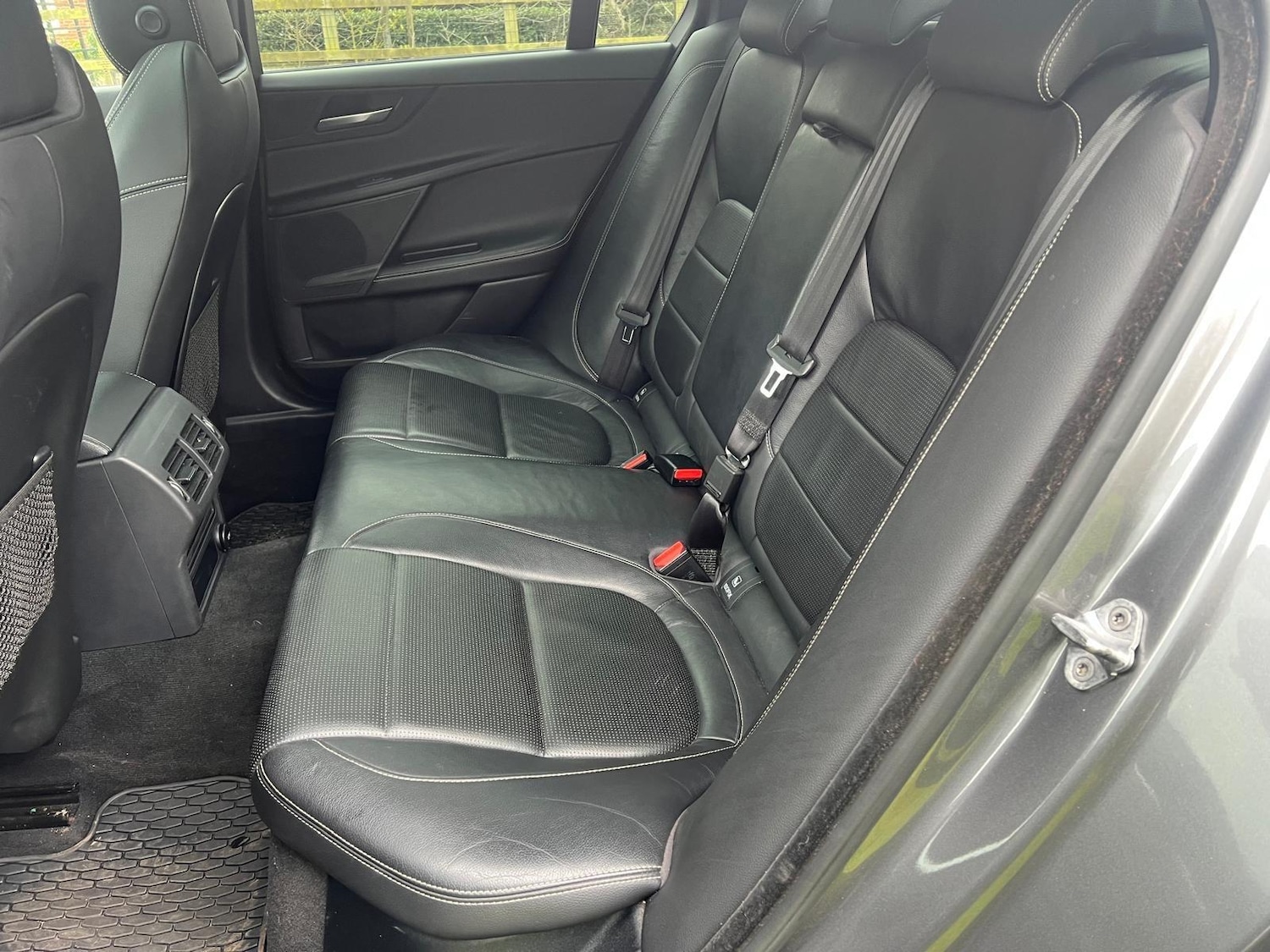 Used Jaguar XE 2016 for sale - 77612078: Photo 23