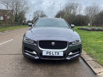 Used Jaguar XE 2016 for sale - 77612078: Photo