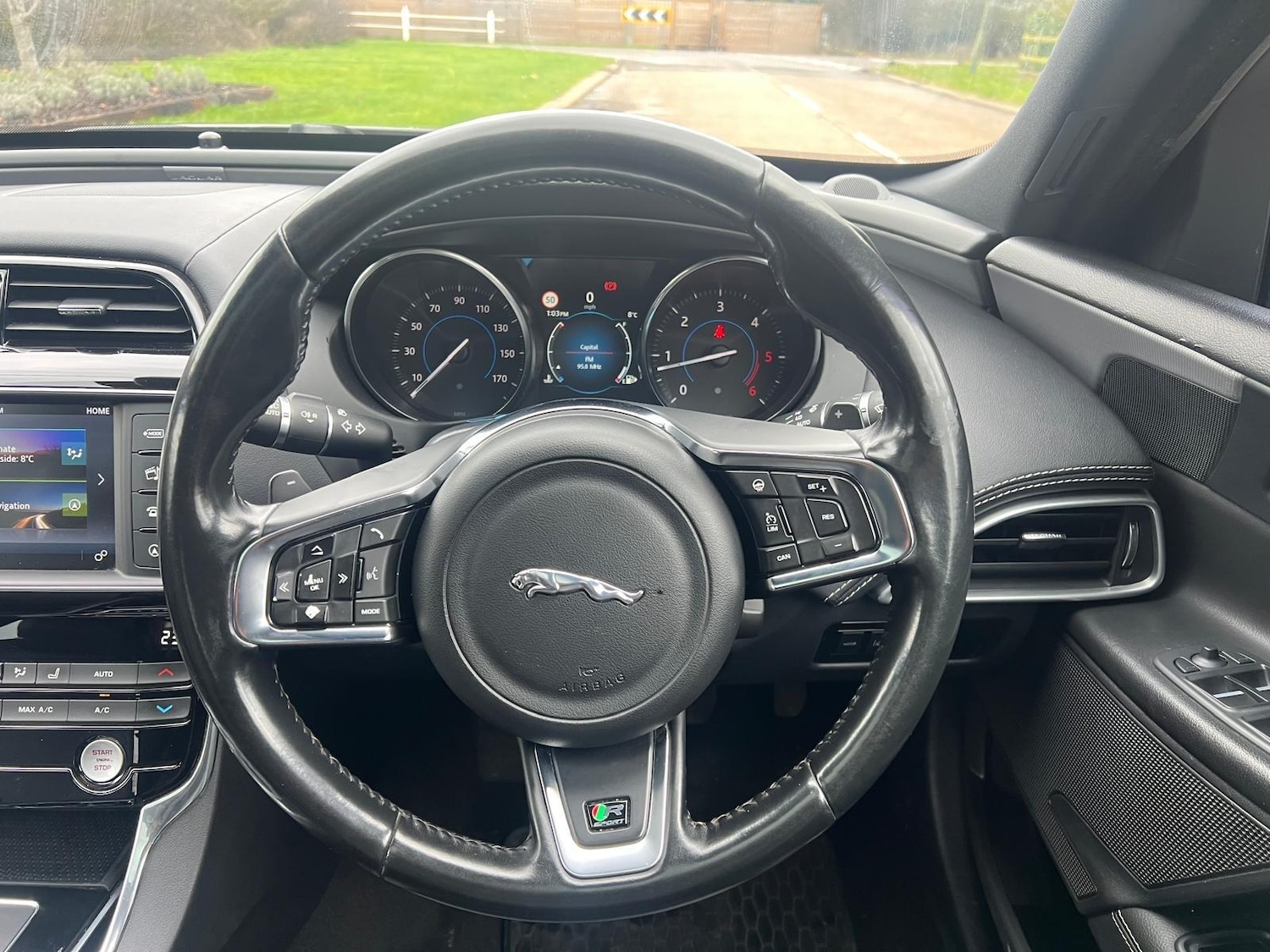 Used Jaguar XE 2016 for sale - 77612078: Photo 39