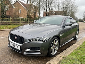 Used Jaguar XE 2016 for sale - 77612078: Photo