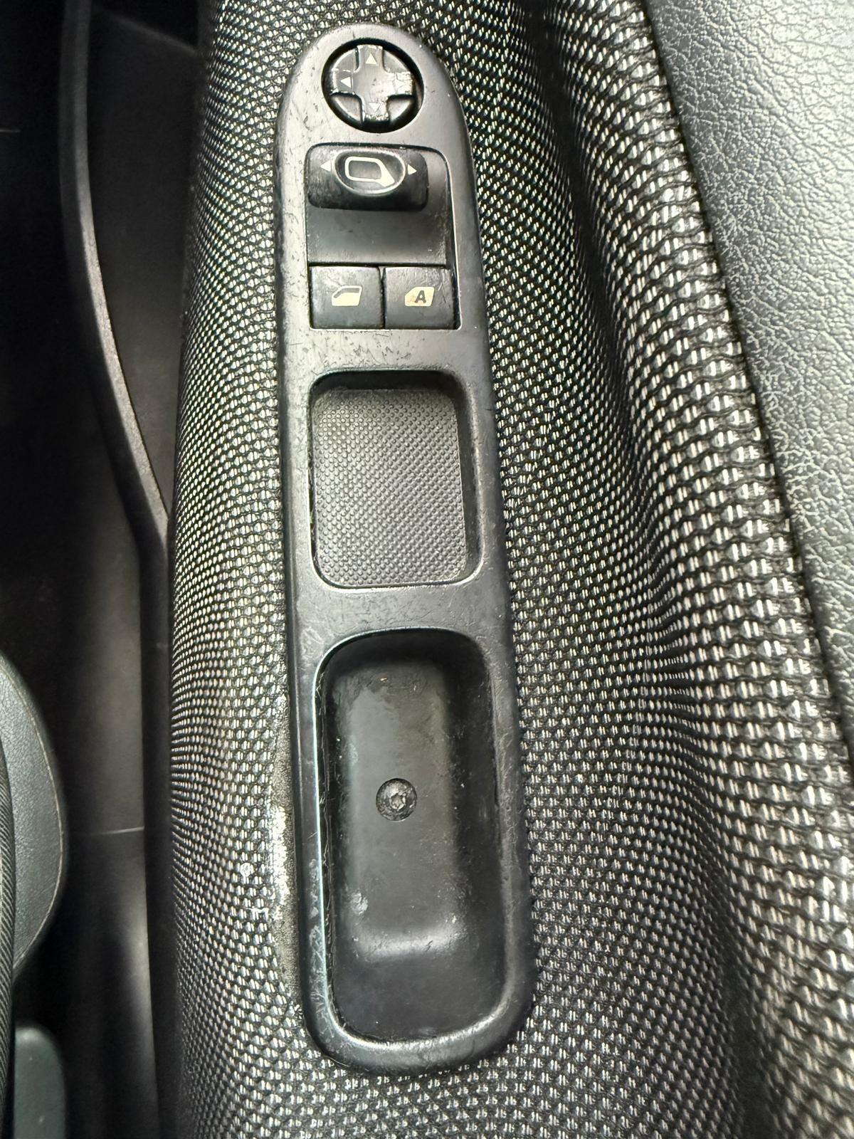 Used Peugeot 207 2009 for sale - 78007280: Photo 20