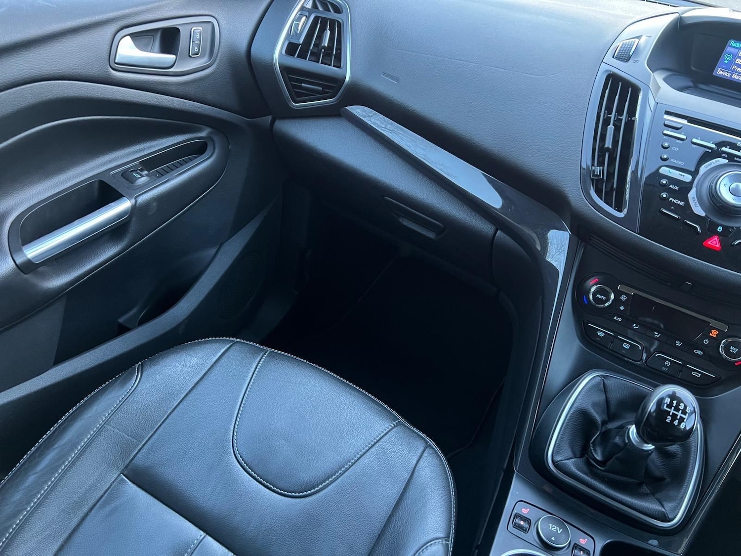 Used Ford Kuga 2015 for sale - 77839138: Photo 11