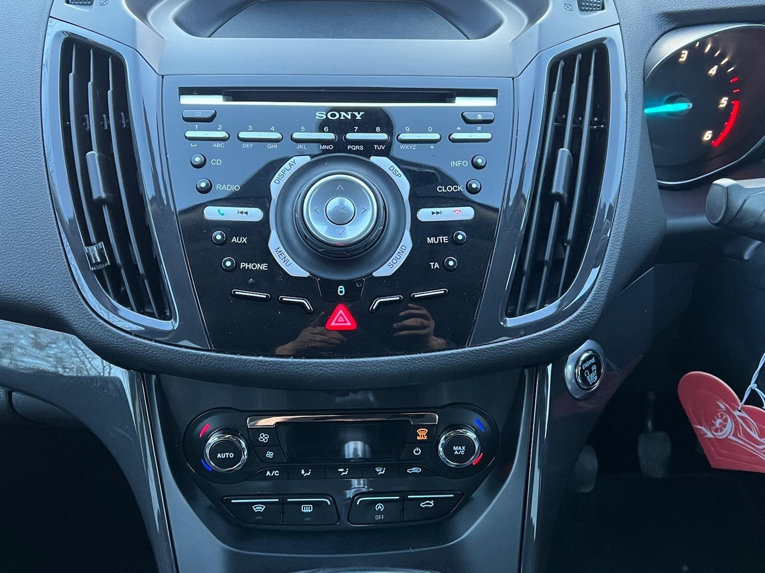 Used Ford Kuga 2015 for sale - 77839138: Photo 21