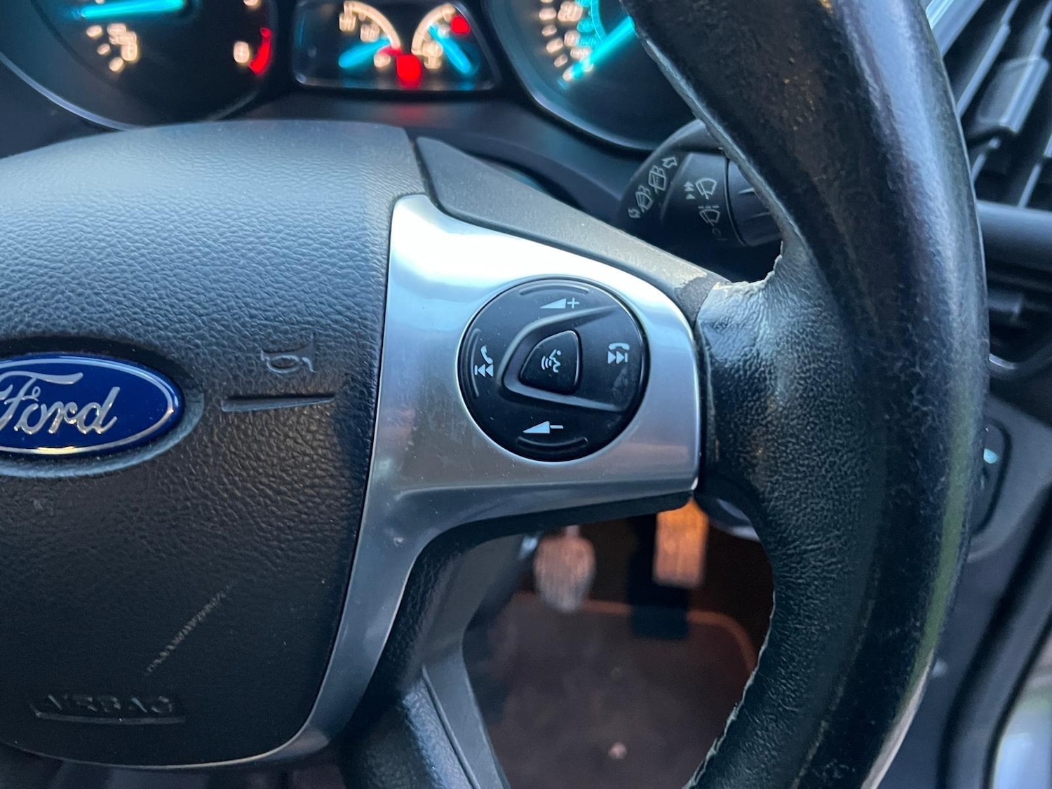 Used Ford Kuga 2015 for sale - 77839138: Photo 24