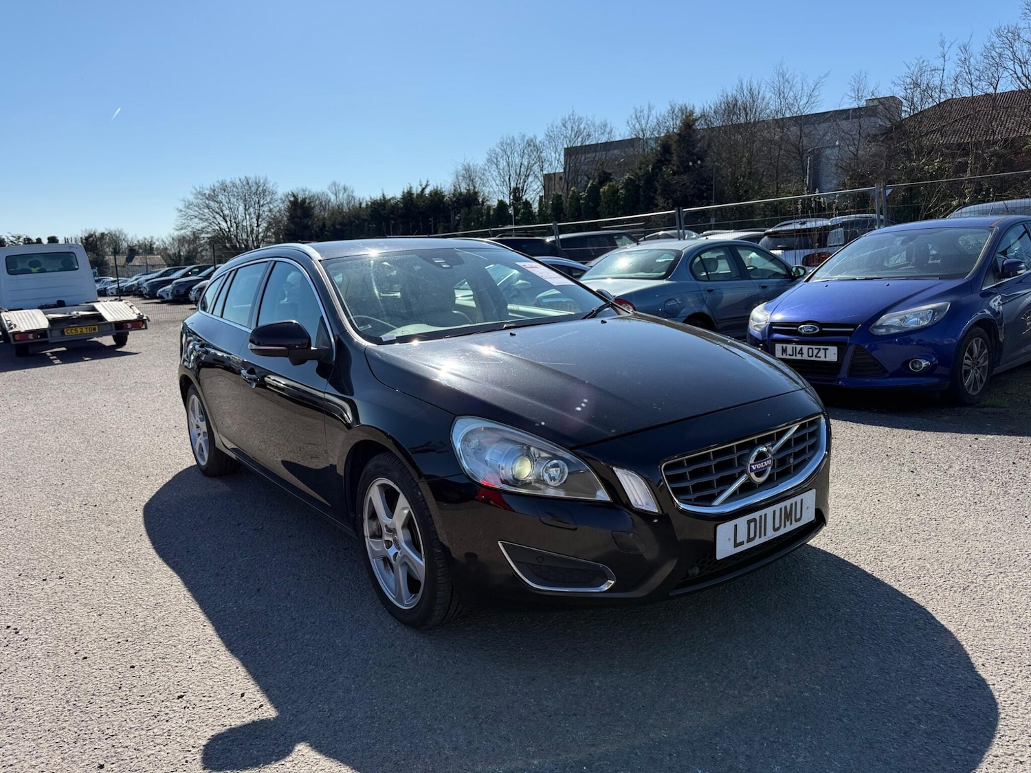 Used Volvo V60 2011 for sale - 77957171: Photo 1