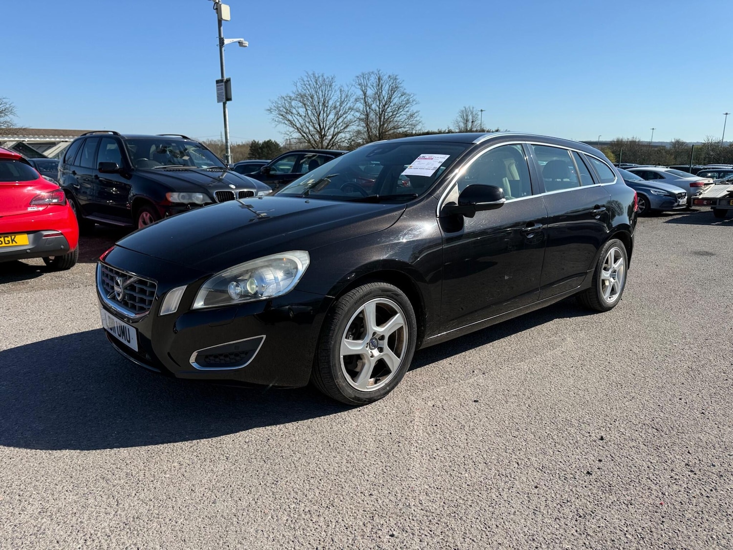 Used Volvo V60 2011 for sale - 77957171: Photo 3