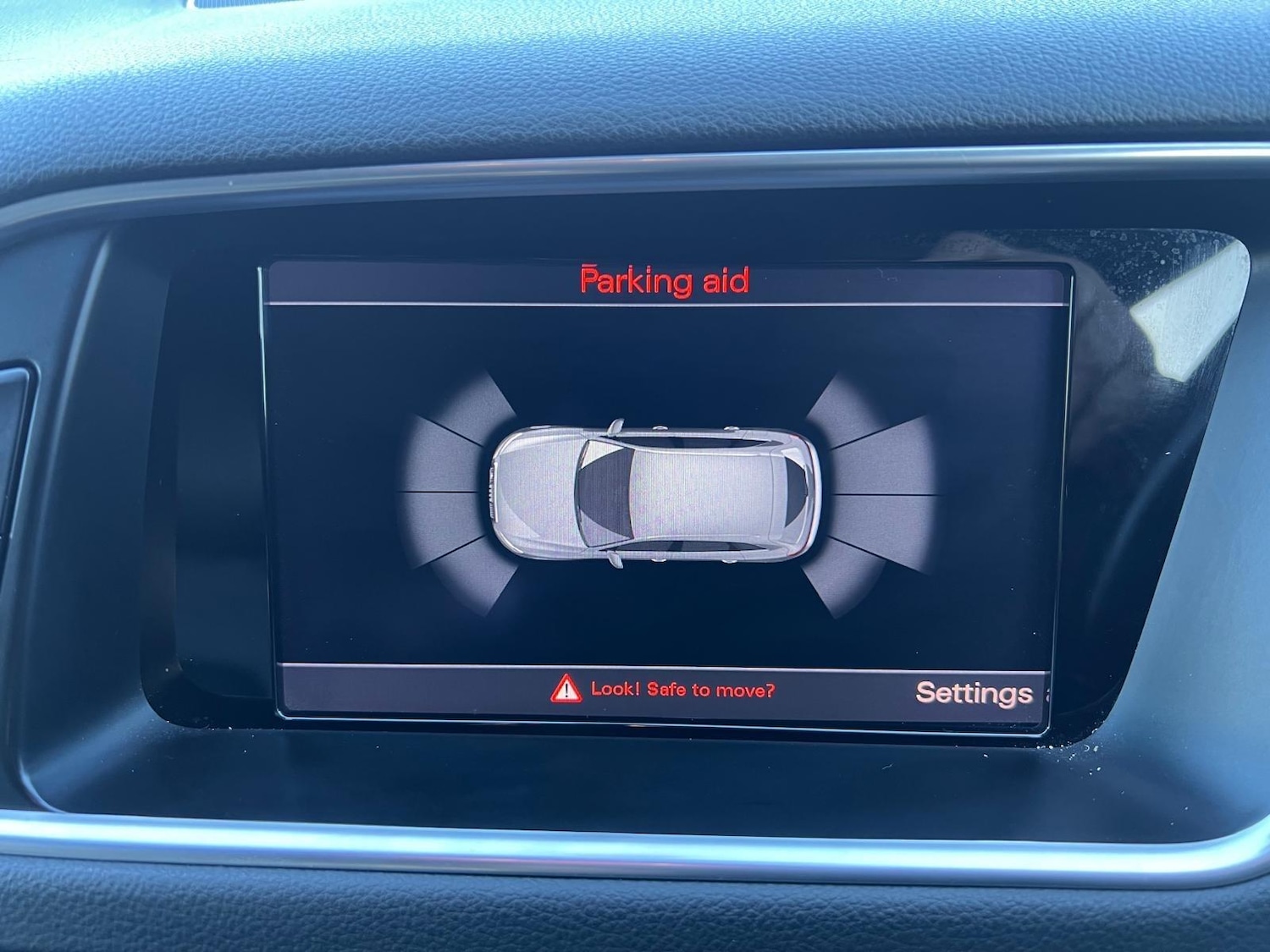 Used Audi Q5 2016 for sale - 76632637: Photo 40