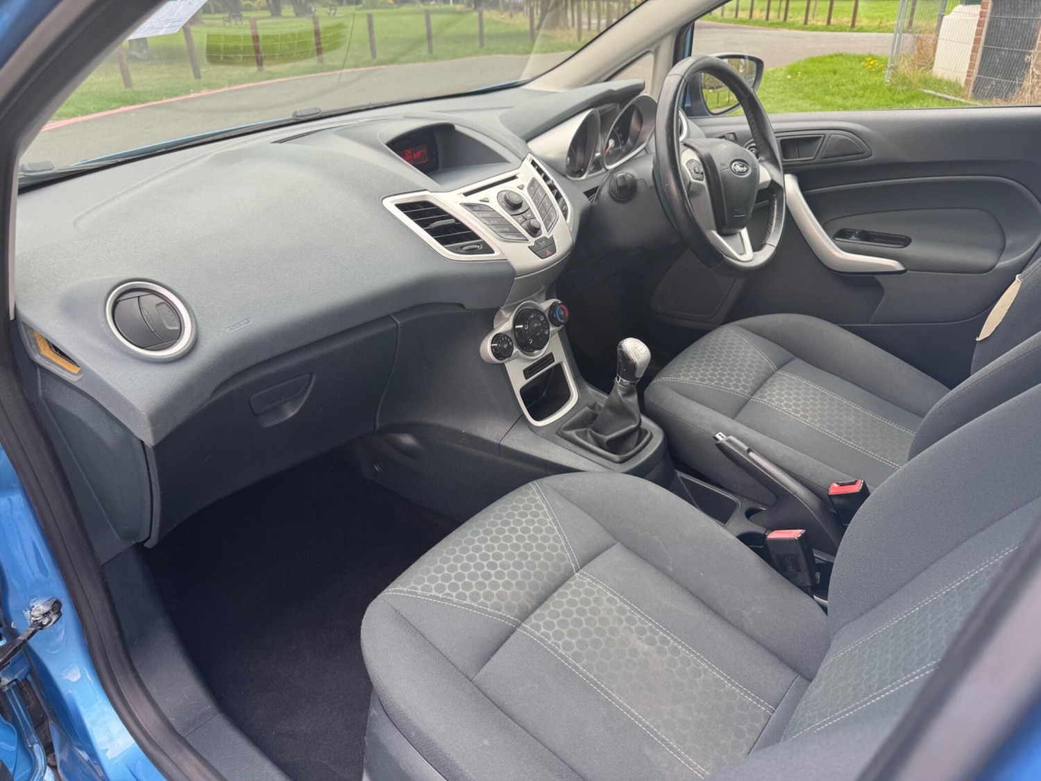 Used Ford Fiesta 2011 for sale - 76084957: Photo 11